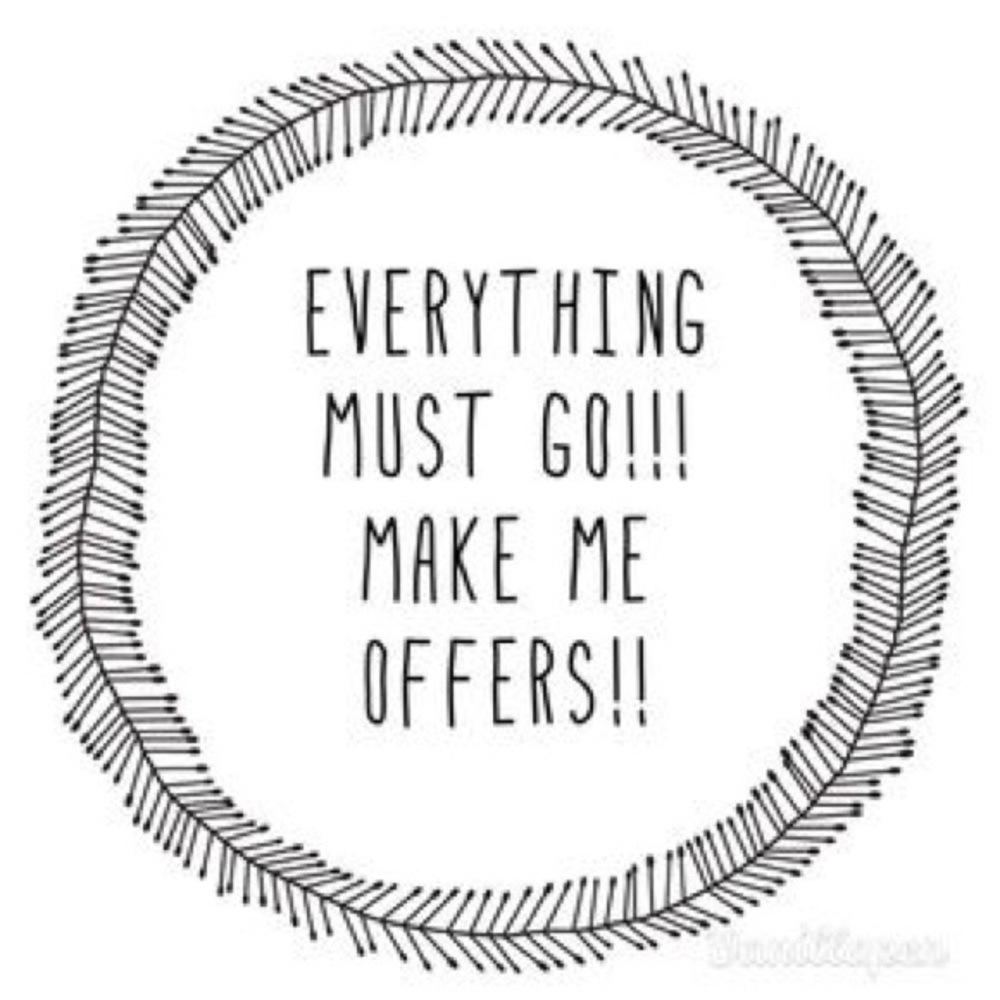 Send me offers!!!! 🤩🙌🏻 - Picture 1 of 2